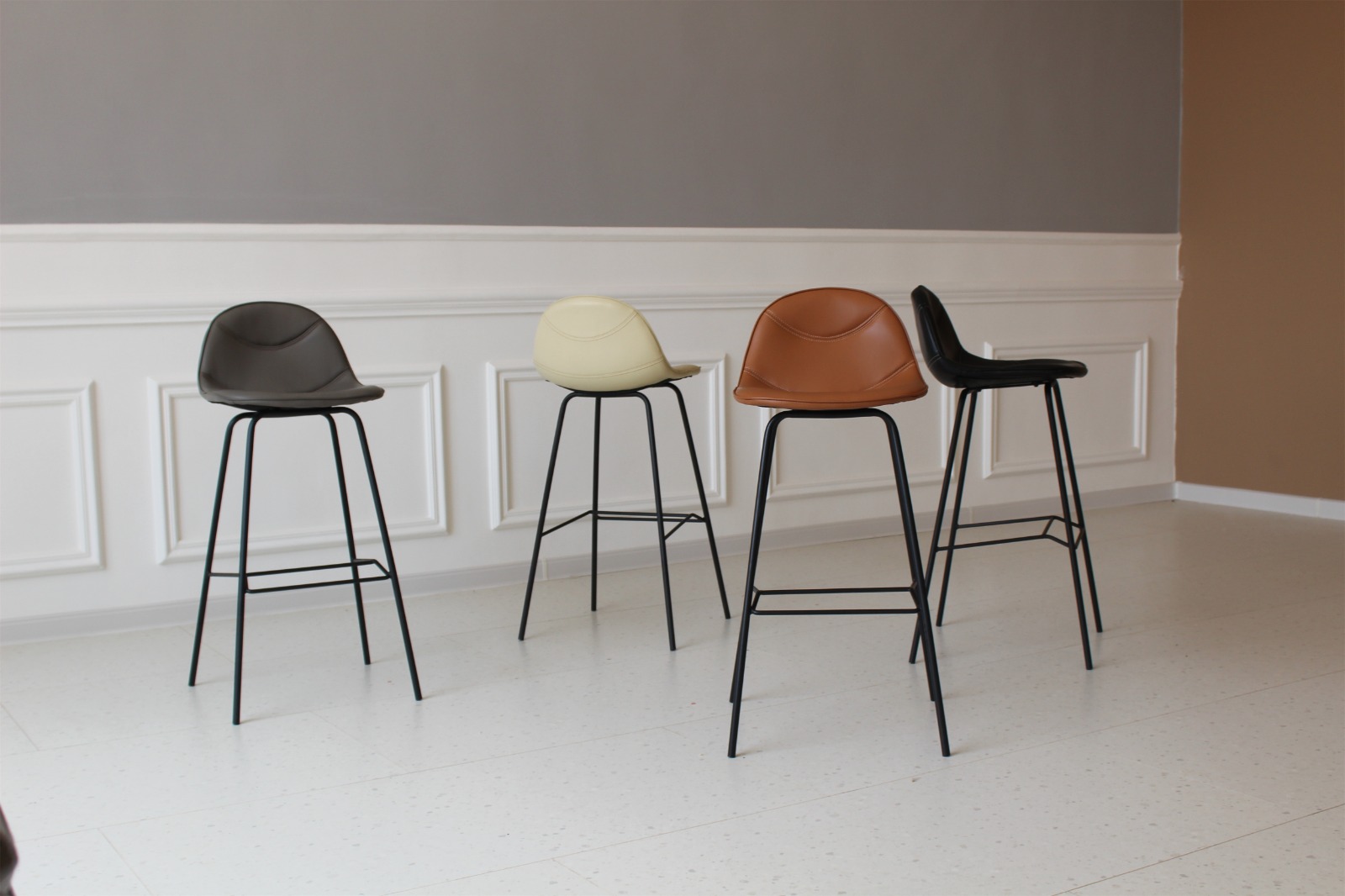 chaise moderne velours pieds métalliques chaise moderne velours pieds métalliques